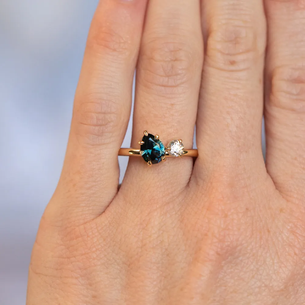 1.02ct Teal Pear Sapphire and Antique Diamond Toi Et Moi Ring in 18k Yellow Gold