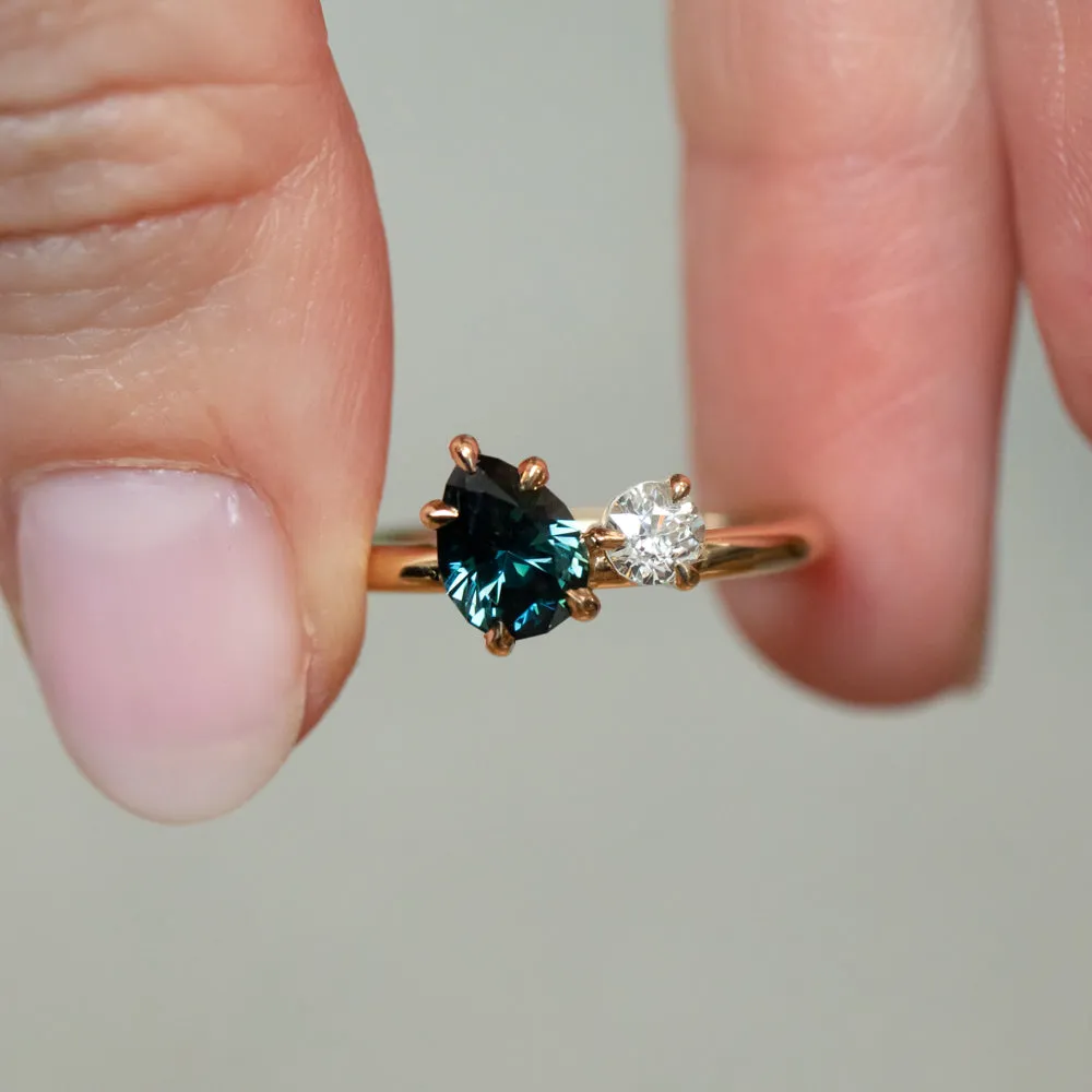 1.02ct Teal Pear Sapphire and Antique Diamond Toi Et Moi Ring in 18k Yellow Gold