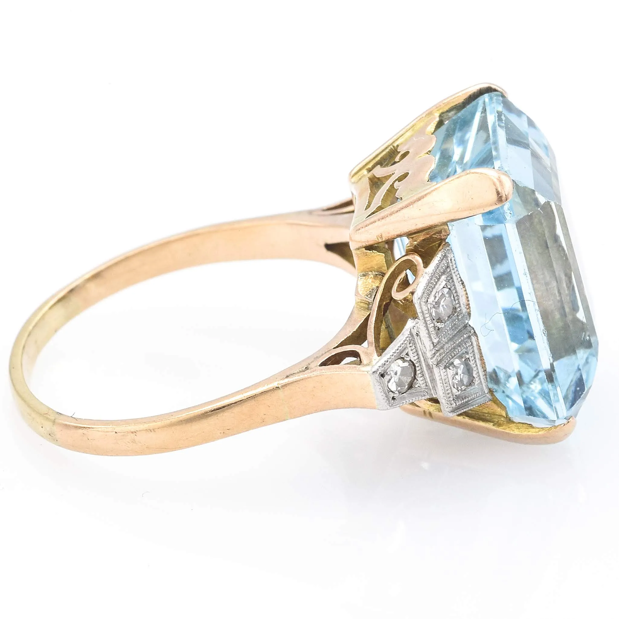 Antique 14K Gold 14.44 Ct Aquamarine & Diamond Cocktail Ring