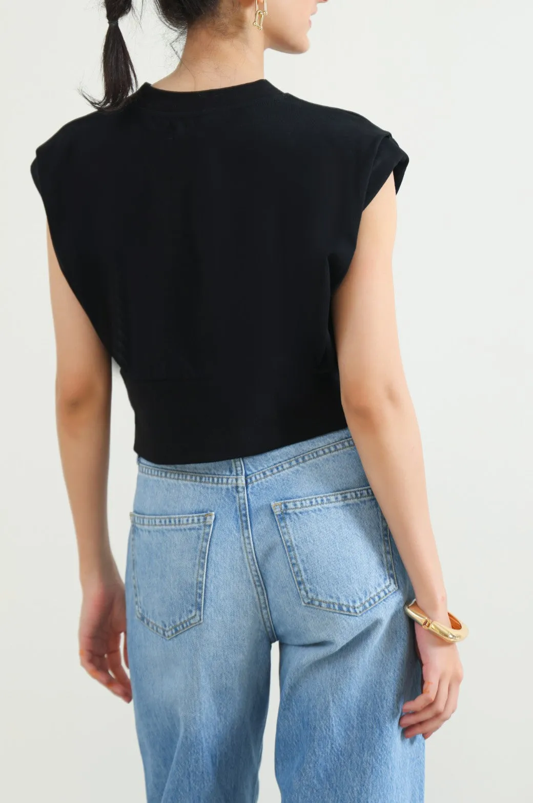 CROPPED SHOULDER TEE