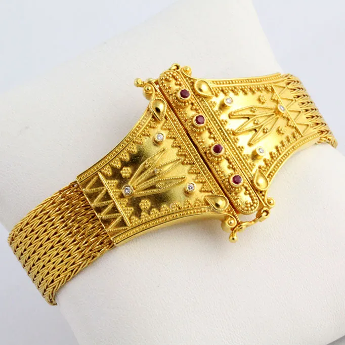 Cult of Hera Gold Bracelet