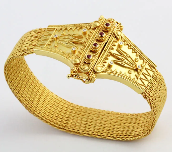 Cult of Hera Gold Bracelet