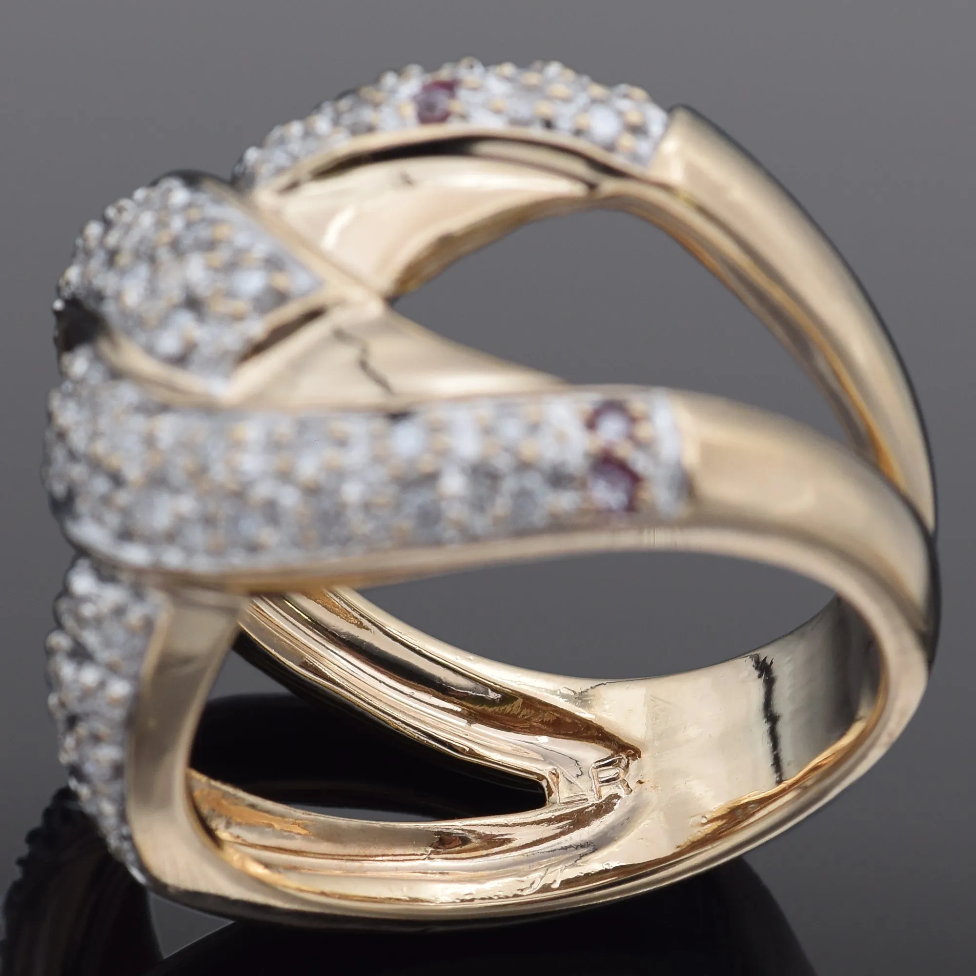 Estate 0.81 TCW Diamond 14K Yellow Gold Interlocking Band Ring Size 7.25