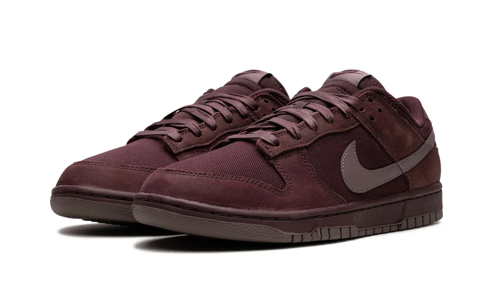 Nike Dunk Low Retro Premium Burgundy Crush