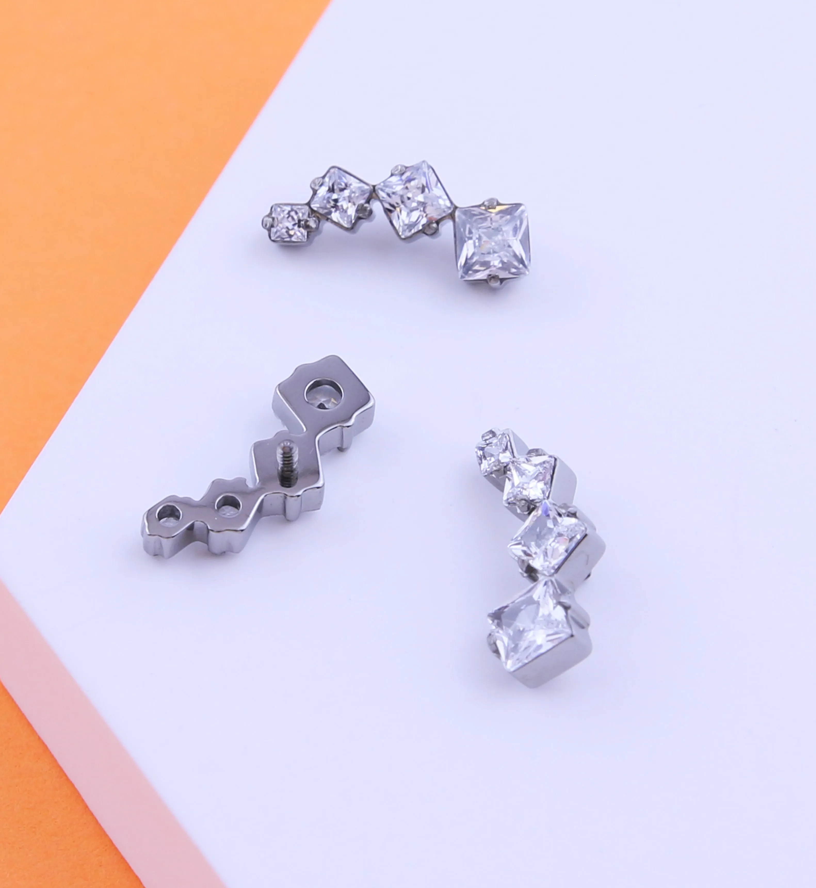 Princess Arch Clear CZ Titanium Internally Threaded Top