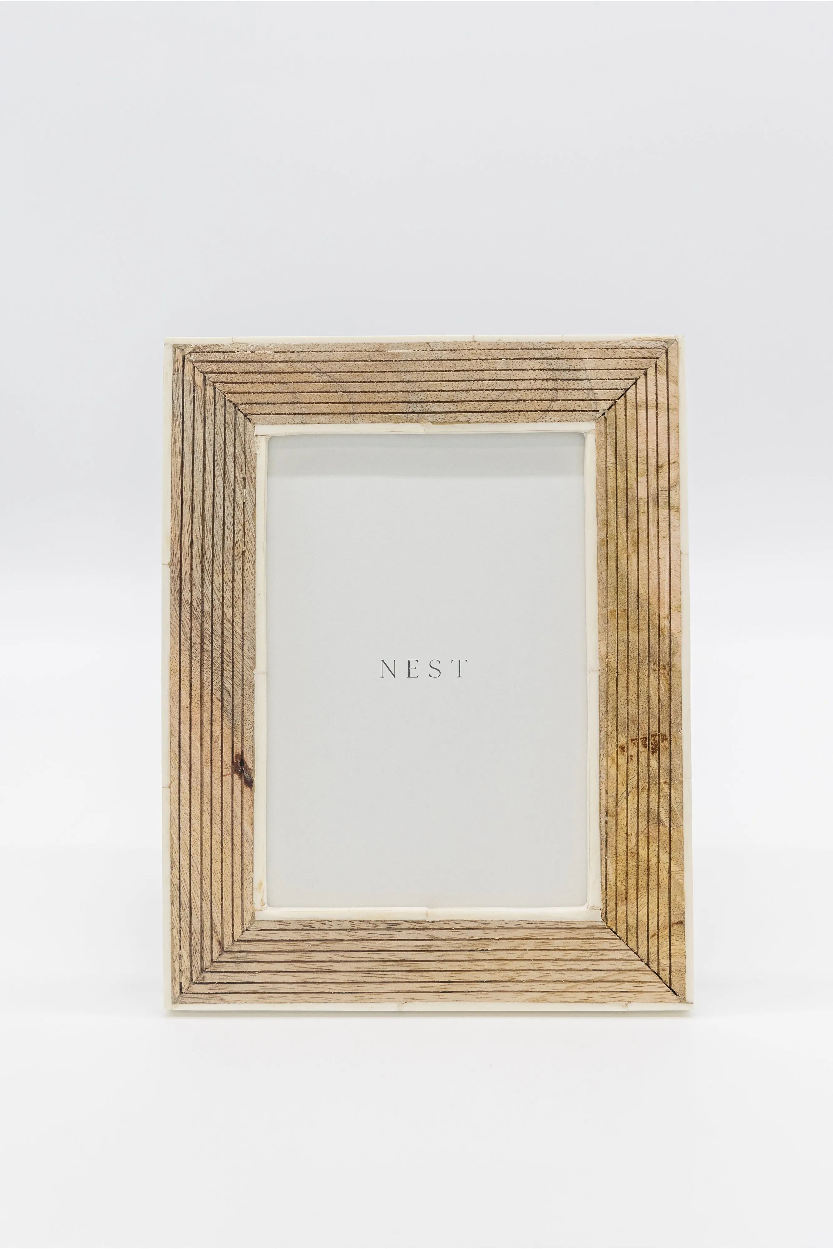 Ribbed Mango Wood Frame with Bone Border