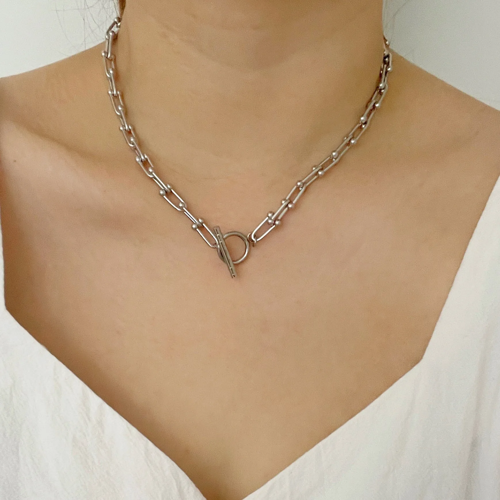 U Chain Toggle Hardware Necklace - Silver