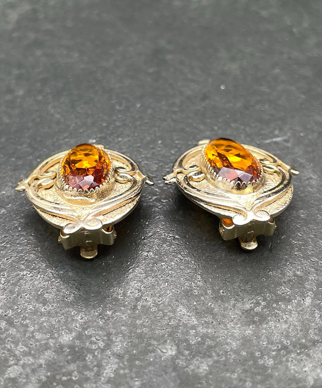 【USA輸入】ヴィンテージ WHITING & DAVIS トパーズ ガラス イヤリング/Vintage WHITING & DAVIS Topaz Glass Clip On Earrings