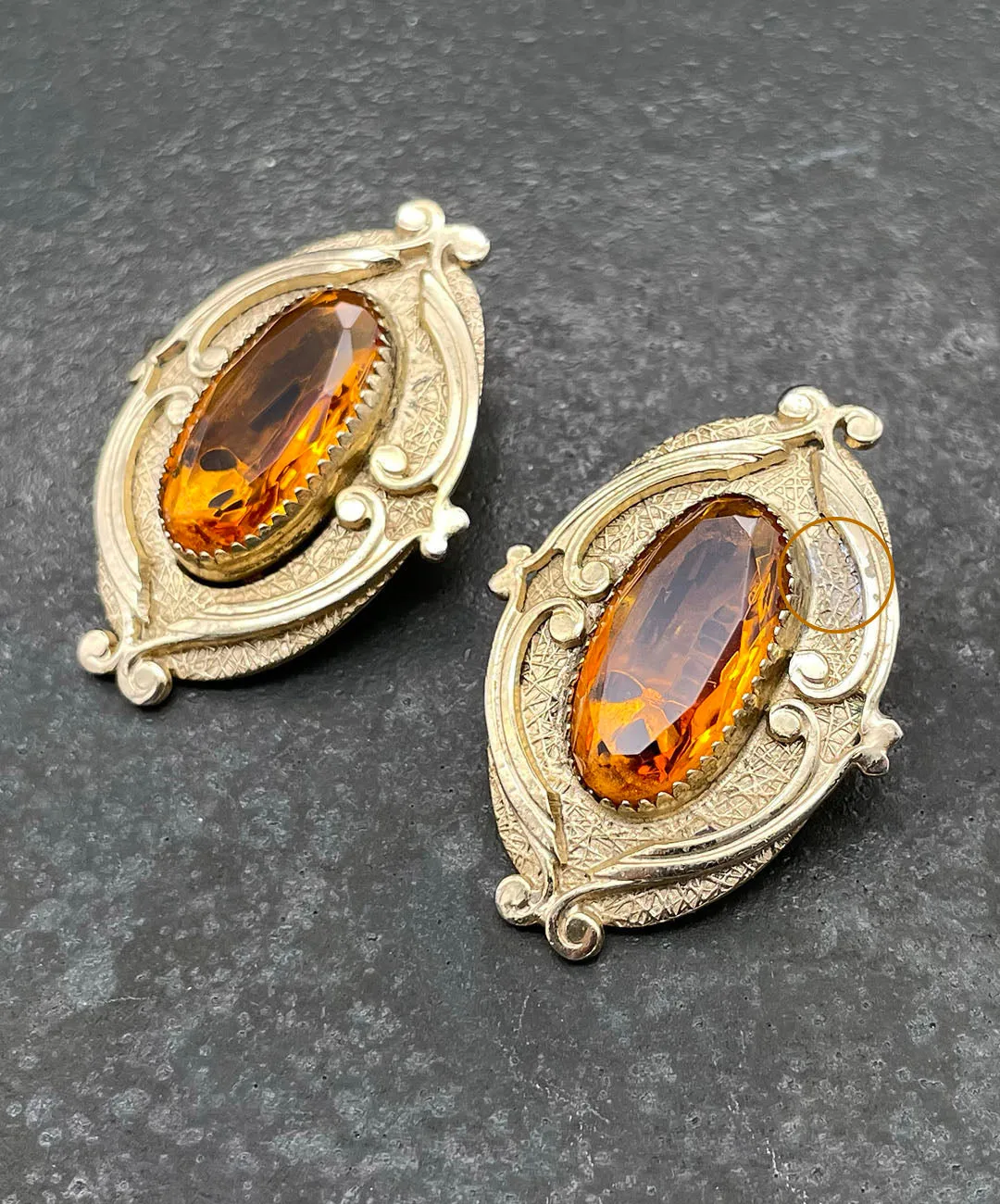 【USA輸入】ヴィンテージ WHITING & DAVIS トパーズ ガラス イヤリング/Vintage WHITING & DAVIS Topaz Glass Clip On Earrings